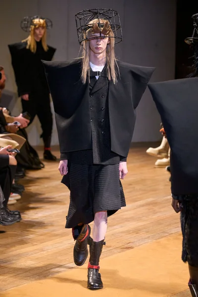 Look 2